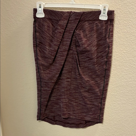 Lululemon Athletica Burgundy Pencil Skirt - Picture 2 of 6